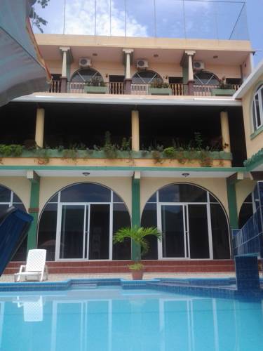 Hotel y Restaurante Ribiera del Lago Peten Itza
