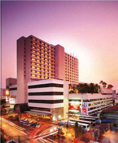 Topland Hotel & Convention Centre