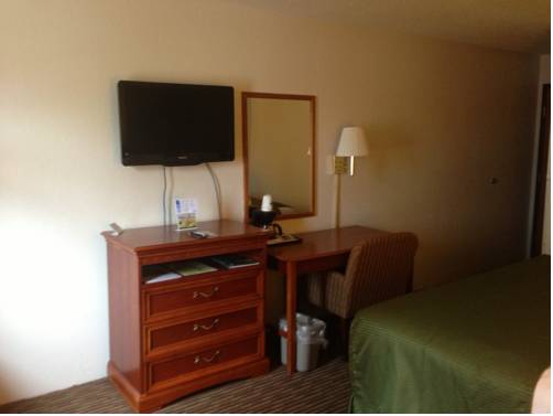 Boarders Inn and Suites of Traverse City