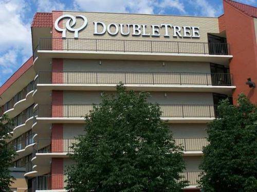 DoubleTree Suites by Hilton Omaha