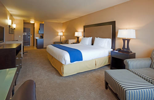 Holiday Inn Express Hotel & Suites Eau Claire North